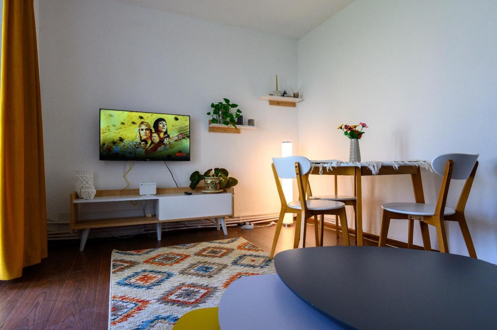 Apartament Corina Cu Parcare บิสตริซา ภายนอก รูปภาพ