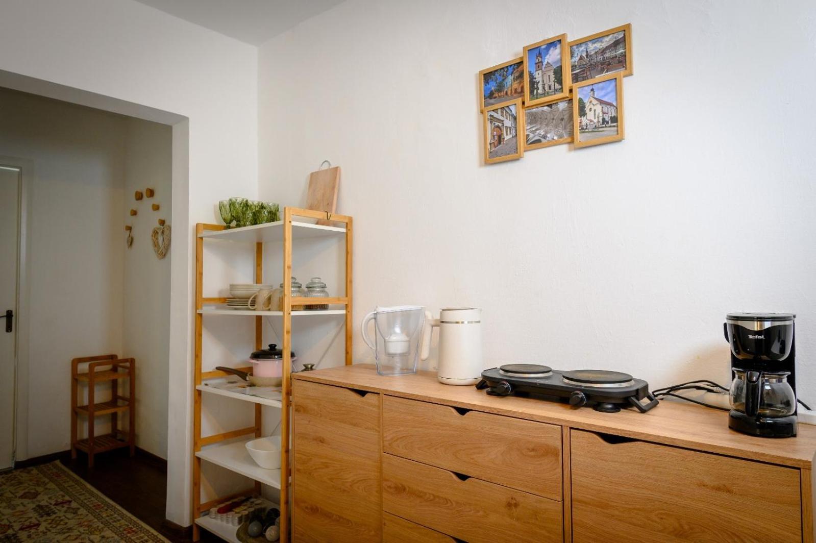 Apartament Corina Cu Parcare บิสตริซา ภายนอก รูปภาพ