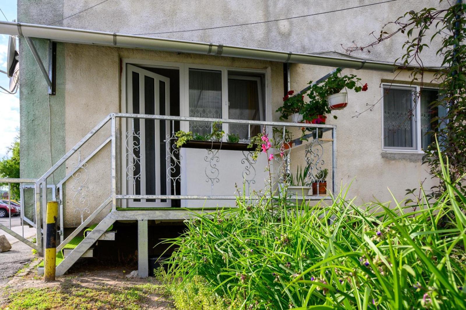 Apartament Corina Cu Parcare บิสตริซา ภายนอก รูปภาพ